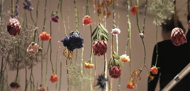 Artikelbild für: Blumen-Installationen für Events und Ausstellungen von Rebecca Louise Law
