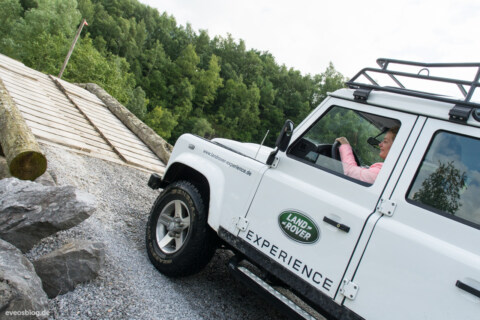 Artikelbild für: Fotos vom Destinations Circle im Land Rover Experience Center