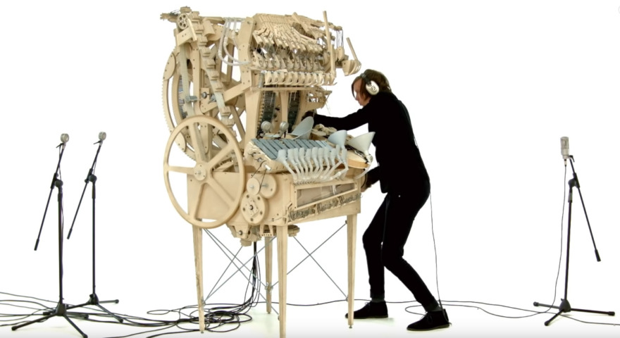 Eine Murmelbahn als Musikinstrument: die Wintergatan - Marble Machine.