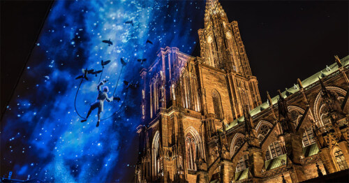 Artikelbild für: Projection Mapping am Himmel: “La flèche dans les nuages” in Straßburg