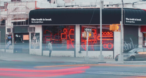 Artikelbild für: Erlebbarer Journalismus: „The Truth is Local“ – Schaufenster-Installationen der New York Times