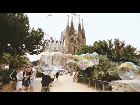 Barcelona is much more by Trevor S. Hawkins - Lifetsyle