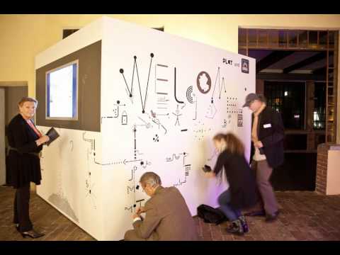 Welcome Wall: The interactive graffiti in time-lapse